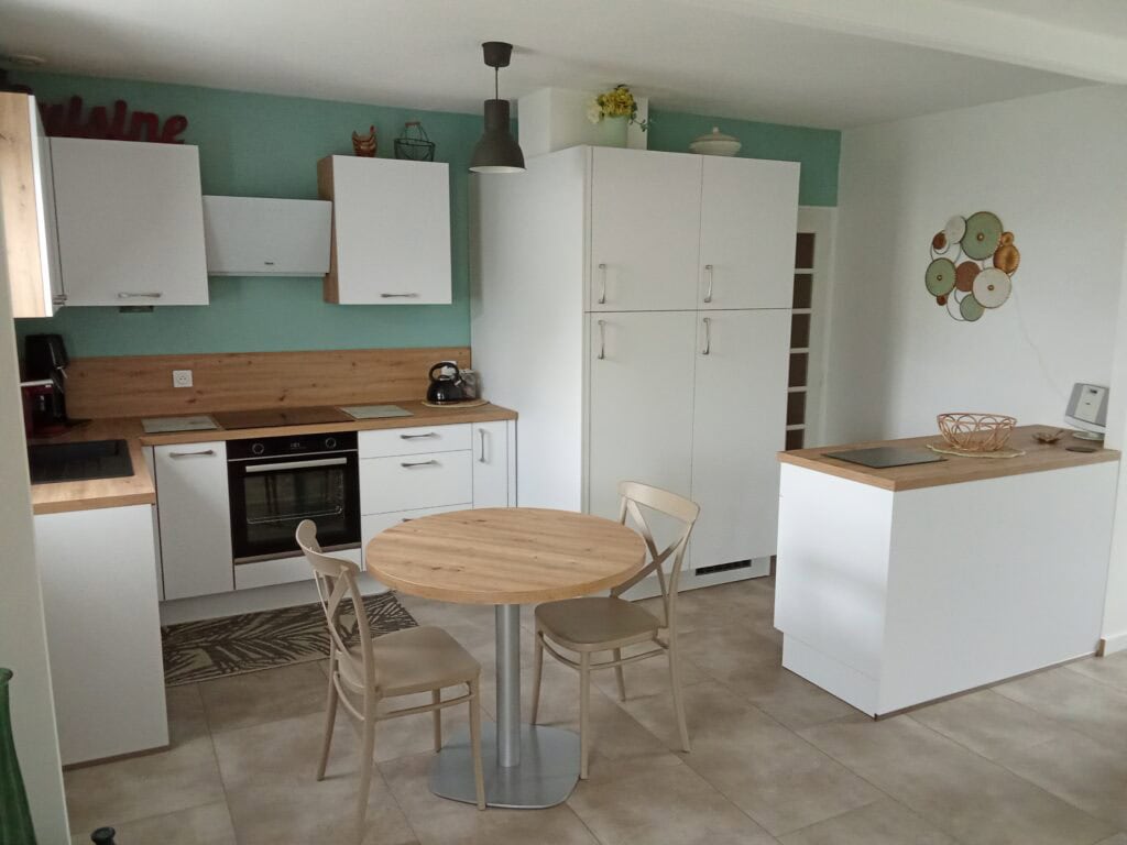 Cuisine Bois et blanche, Réalisation Breizh Agenceur